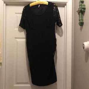 Lace maternity dress